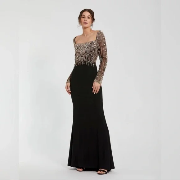 MAC DUGGAL
Black Beaded Square Neck Long Sleeve Jersey Gown - Picture 1 of 16